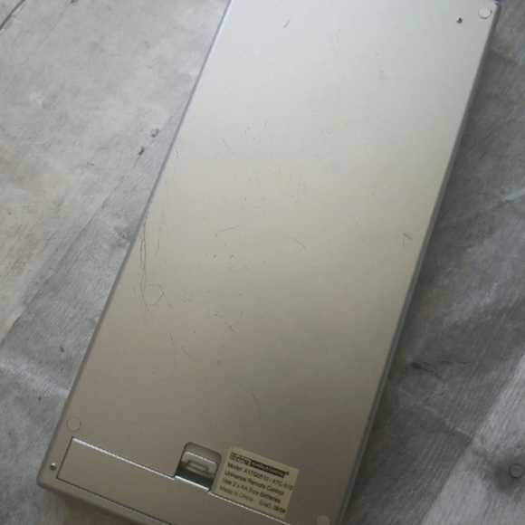 Living Solutions Jumbo Universal TV Remote - Picture 4 of 6